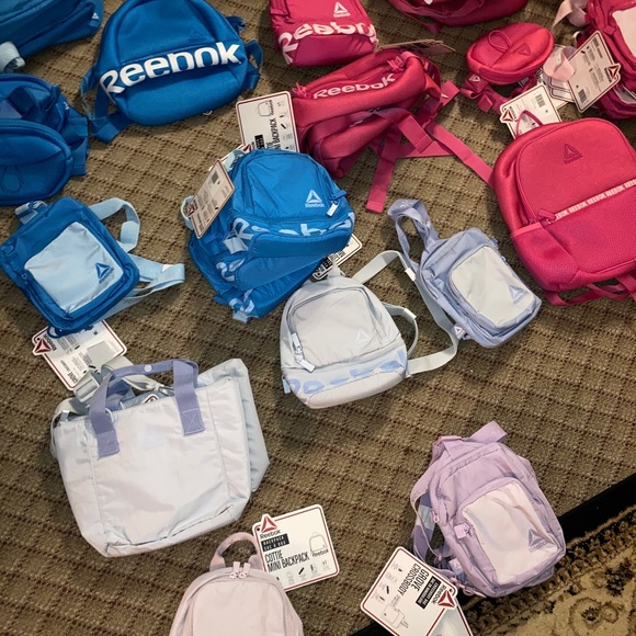 Assorted Reebok bags - Picture 4 of 5